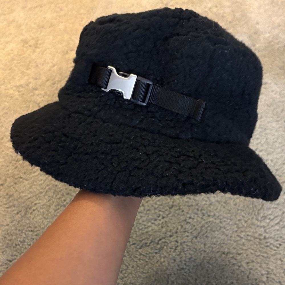 Lululemon Athletica Fleece Reversible Black Bucket Hat